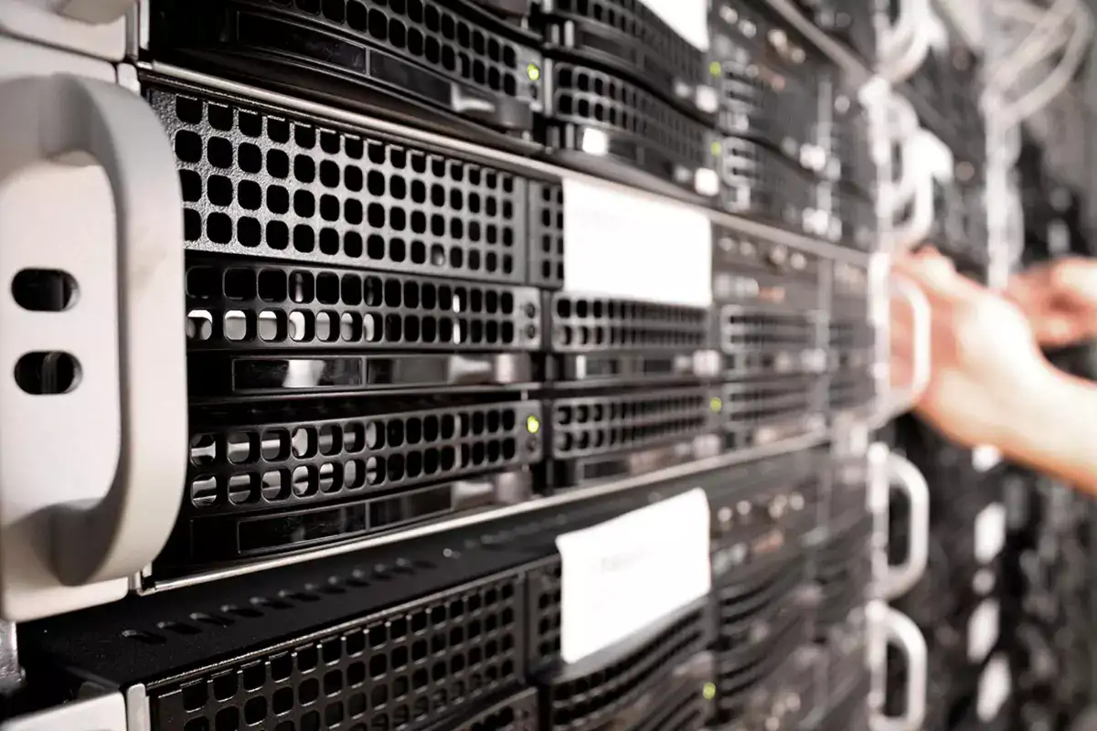 Apa itu data center